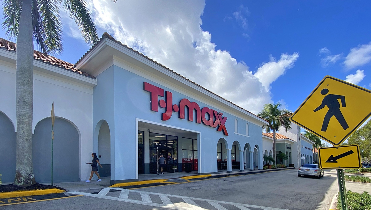 Tjmaxx Palm Beach Gardens: Shopping Paradise Awaits 3 Tjmaxx Palm Beach Gardens: Shopping Paradise Awaits